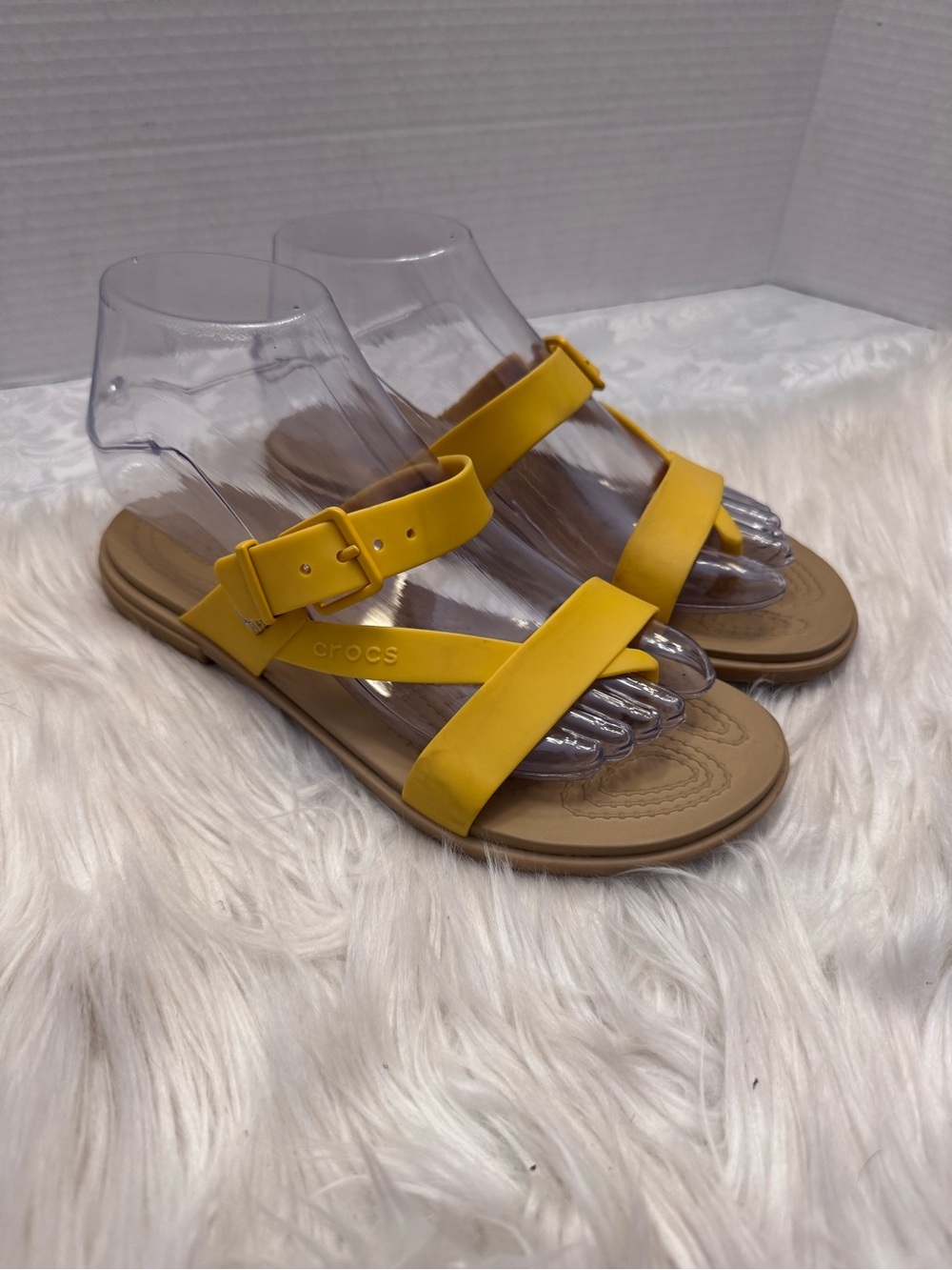 Crocs Tulum Toe Post Sandal Size 6 Comfort Shoe‎ Canary Minimalist Summer